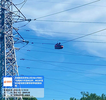 安徽、安慶：絕緣涂覆機器人“首秀”保障電力線路安全