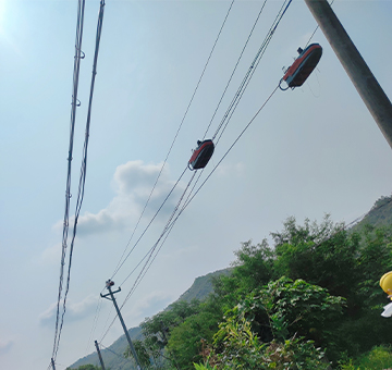 三臺帶電絕緣涂覆機器人是怎么自主上線？看似簡單？！