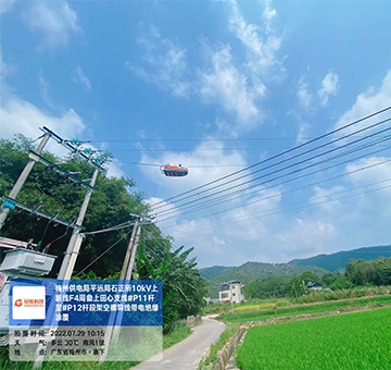 烈日下的堅守——致敬高溫下帶電作業的“電力人”